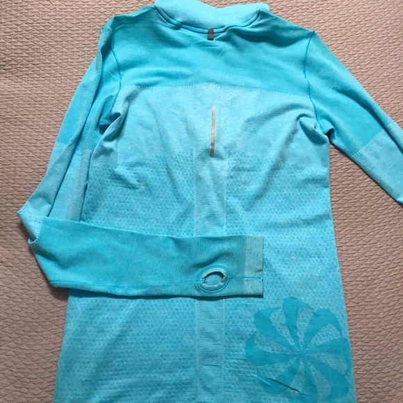 NIKE RUNNING DRI FIT SHIRT - Picture 3 of 3